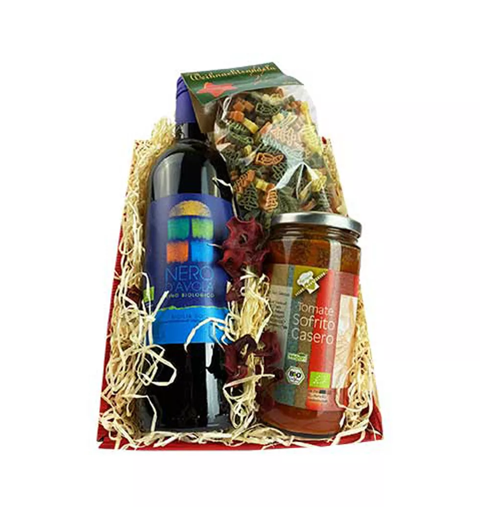 Elegant Organic Wine & Gourmet Gift Basket